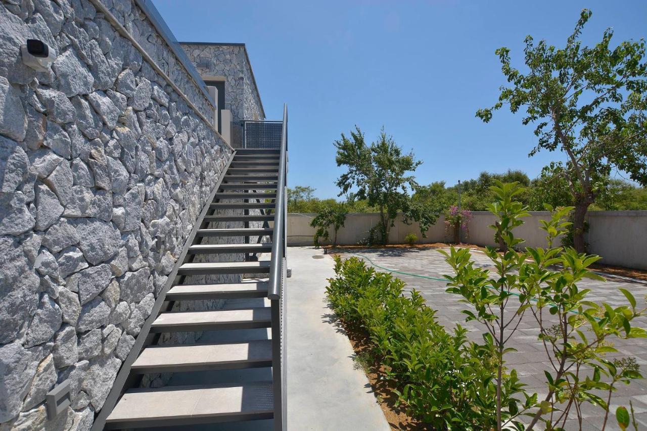 Villa Flamingo - 4 Bedrooms - Private Pool - Next To Renowned Issos Beach & Lake Korission Línia Eksteriør billede