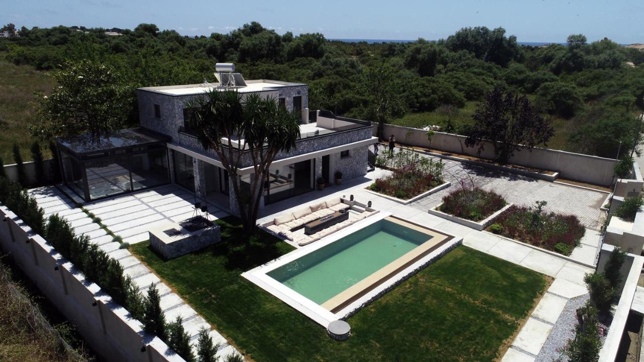 Villa Flamingo - 4 Bedrooms - Private Pool - Next To Renowned Issos Beach & Lake Korission Línia Eksteriør billede