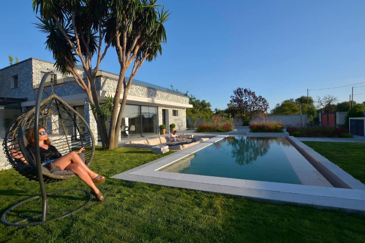 Villa Flamingo - 4 Bedrooms - Private Pool - Next To Renowned Issos Beach & Lake Korission Línia Eksteriør billede